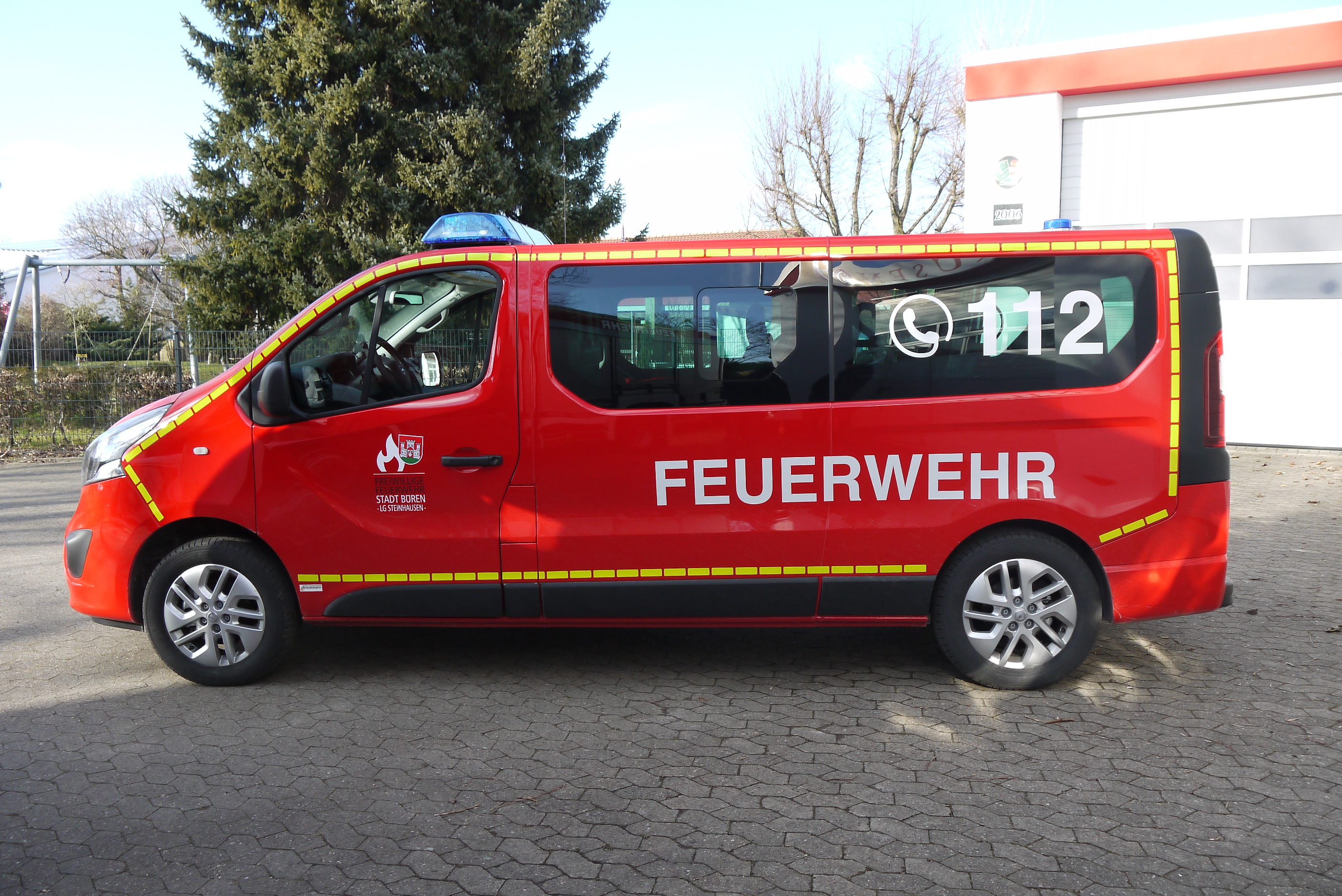 Mannschaftstransportfahrzeug - Freiwillige Feuerwehr Steinhausen